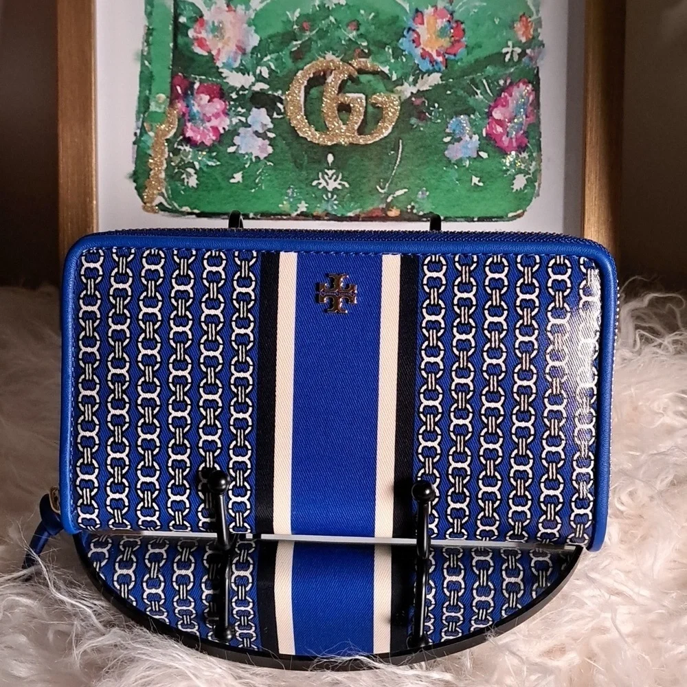 Tory Burch NWTs Gemini Link Royal Blue Continental Wallet